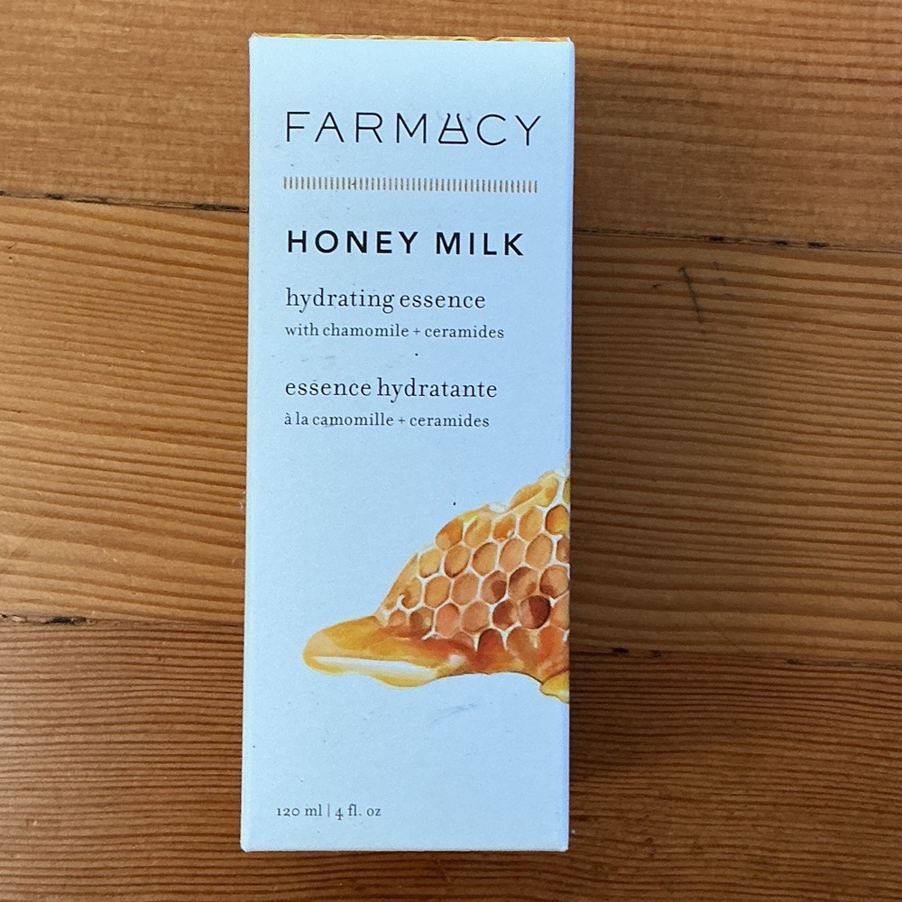 Farmacy Honey Milk Essence with Chamomile